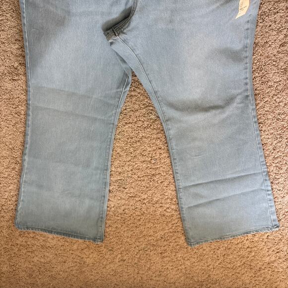 Universal Thread High Rise Flare Leg Jeans Light Wash Denim Blue Women's Size 17 - Picture 3 of 8
